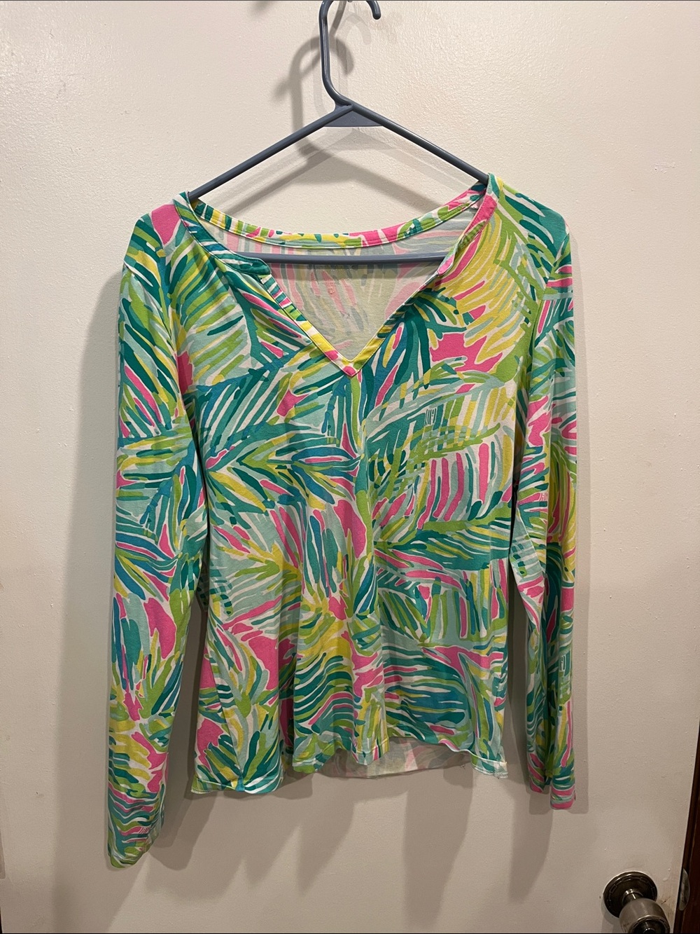 Lilly Pulitzer V-Neck Long Sleeve Tropical Leaf Print - Pink, Green & Yellow